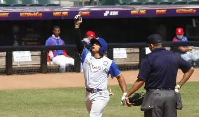Gustavo Campero le conectó un cuadrangular a Cuba durante el torneo. 