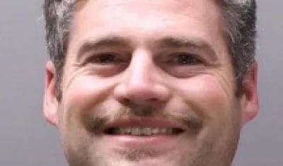 El electricista Shun Runyon