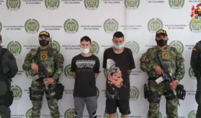 Los dos jóvenes fueron capturados en una operación entre el Ejército y la Policía. 