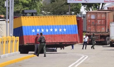 Frontera en el puente Simón Bolívar.