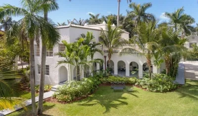 Imagen de la mansión.