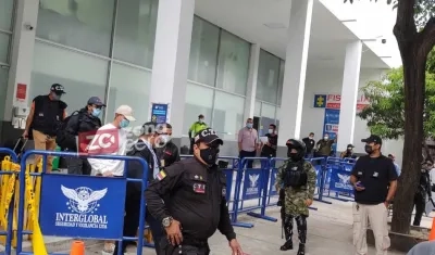 Operativo de traslado de Emilio Tapia en Barranquilla.