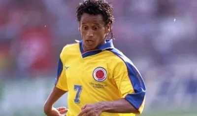 Anthony De Ávila, delantero colombiano. 