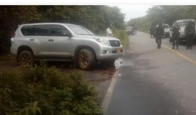 Caravana en la que viajaba el gobernador del Meta.
