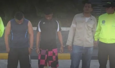 Luis Miguel Vanegas Caro, alias ‘Luismi’, fue capturado junto a dos hombres (Izquieda)