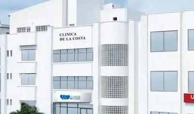 Fachada de la Clínica de la Costa.