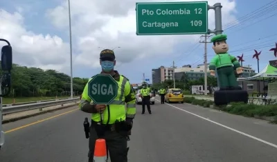 Operativo en la Vía al Mar, a cargo de Tránsito de la Policía.