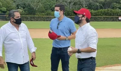 Junior Noboa (izquierda) y el Alcalde Jaime Pumarejo.