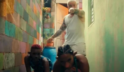 La polémica imagen del video.