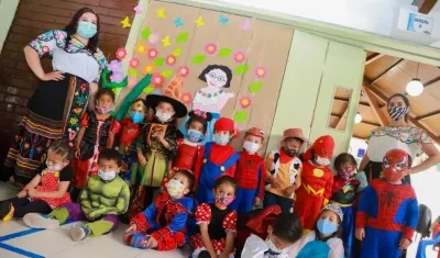 Niños en la celebración del Halloween.