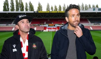 Rob McElhenney y Ryan Reynolds.