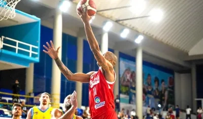 Ernesto Oglivie fue el mejor anotador de Titanes.