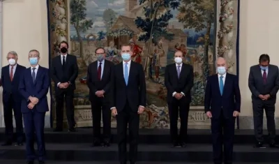 El rey Felipe (c) en la reunión del patronato de la Fundación pro Real Academia Española en Madrid.