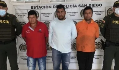 Los tres capturados por abigeato. 