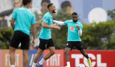 Jugadores de Brasil durante el entrenamiento. 