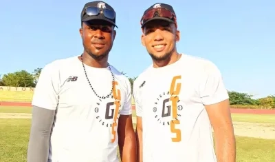 Manuel Geraldo y Franklin Labour, peloteros de Gigantes. 