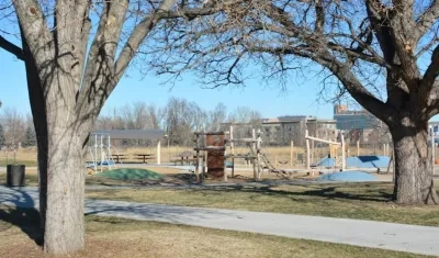 Parque cercano al lugar de los hechos en Aurora, Colorado.