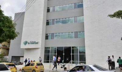 El deceso del hombre se produjo en la Clínica La Merced. 