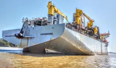 La draga 'Bartolomeu Dias' de la compañía EDC.