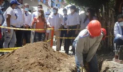 Este proyecto que amplía las redes de acueducto del municipio, se pueden realizar gracias a la culminación del Tanque de Cupino.