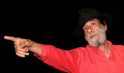  Aníbal Tobón, periodista, poeta y actor.