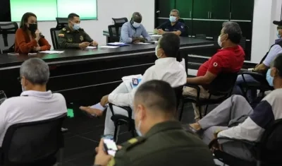 Reunión para ultimar detalles de la jornada.