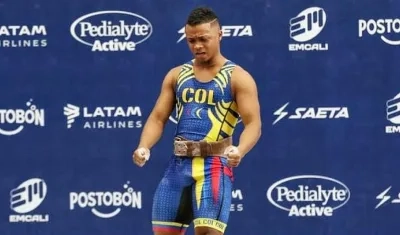 Estiven José Villar, pesista colombiano. 