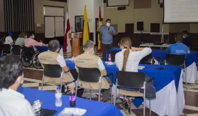 Reunión de las autoridades.