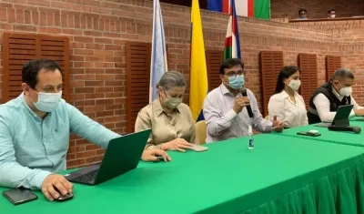 Mesa de trabajo para la Feria de Cali.