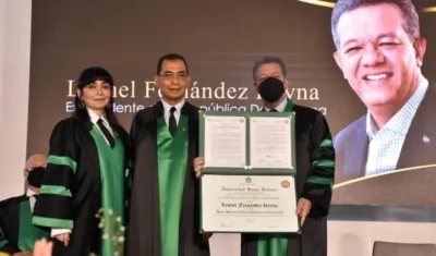 Ana de Bayuelo, José Consuegra y Leonel Fernández.
