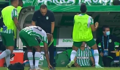 El gesto del jugador Alex Castro que desató la ira de los hinchas caleños.