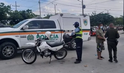 La Policía en el lugar de los hechos. 
