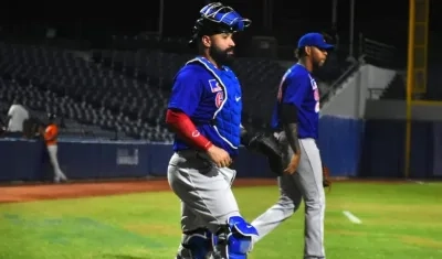 Sandy León, receptor de los Caimanes de Barranquilla. 