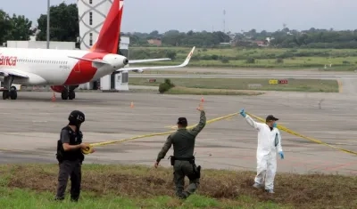 Investigadores del Ejército de Colombia y la Fiscalía
