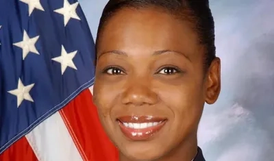 La policía Keechant Sewell.