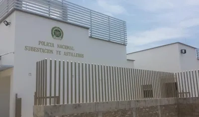 Estación de Policía a la que le fue lanzado el explosivo. 