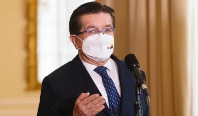 El ministro de Salud, Fernando Ruiz.