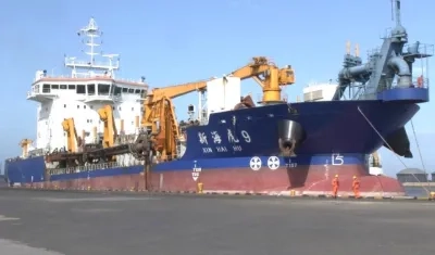 La draga china que hará el mantenimiento.