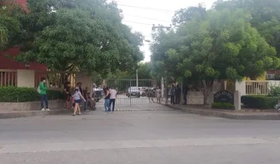 Los hechos ocurrieron en la entrada de Villa Tarel, sobre la calle 72. 