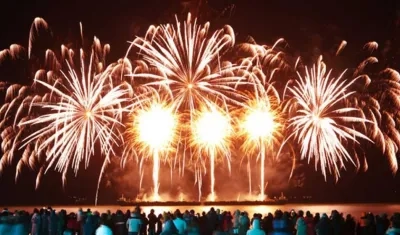 Kiribati recibe el año nuevo.