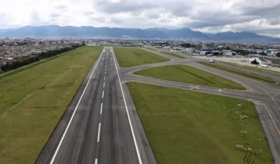 Segunda pista del aeropuerto El Dorado.