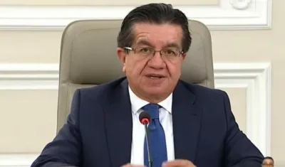 El ministro de Salud, Fernando Ruiz.