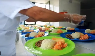 Solo 22 de las 96 que ejecutan el PAE están entregando alimentación.