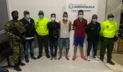 Los tres capturados fueron llevados a la URI de la Fiscalía. 