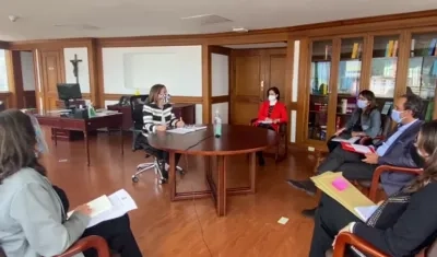 Reunión de Procuraduría y SuperSalud.