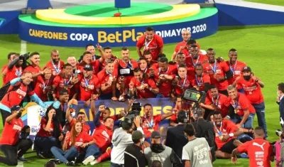 Celebración del DIM tras titularse en la Copa Colombia.