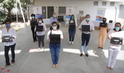 Entrega de portátiles.