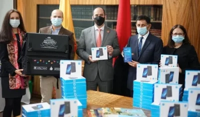 Las tabletas donadas.