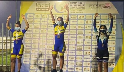 Andrea Plaza ganó medalla de oro. 