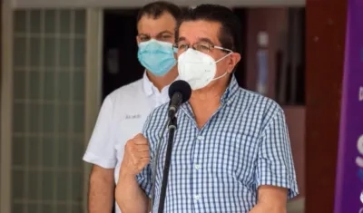 Fernando Ruiz, Ministro de Salud.